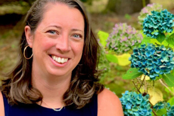 Kelsey Ellis Headshot